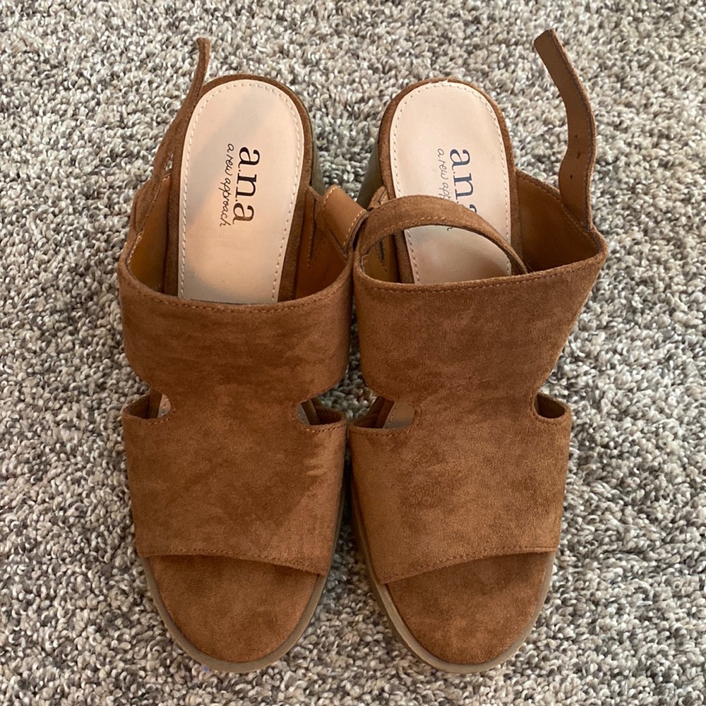 ✧. high top sandals *